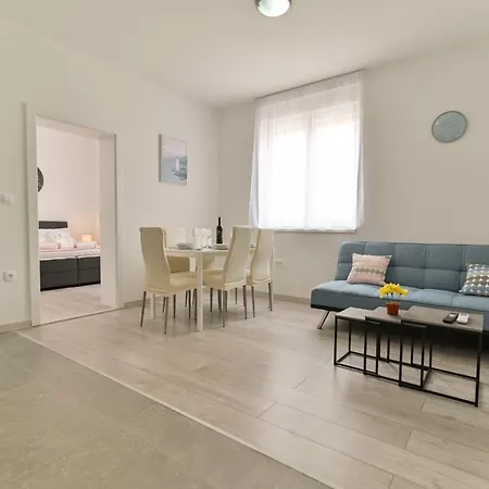 Castrum Appartamento Kaštela