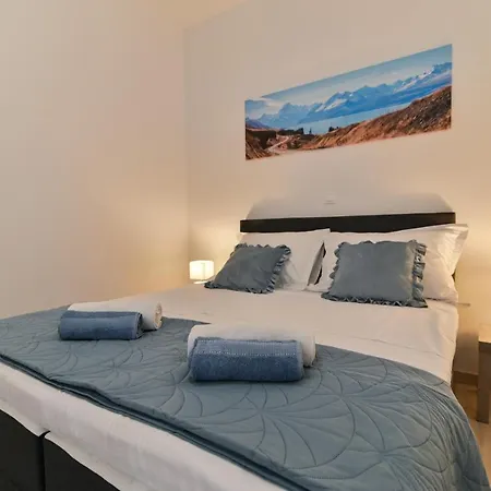 דירה Castrum Kaštela