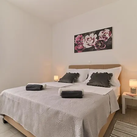 Apartment Castrum